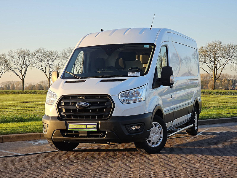 Ford Transit 2.0 TDCI 130 L3H2 - Furgon: 1 kép. Ford Transit 2.0 TDCI 130 L3H2 - Furgon: 1 kép.