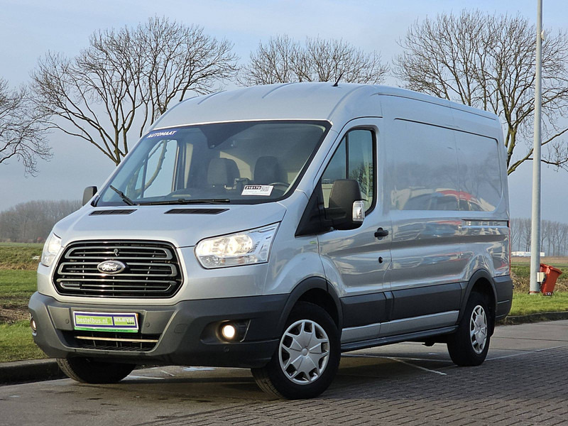 Ford Transit 300 AC AUTOMAAT EURO6 - Kis furgon: 2 kép. Ford Transit 300 AC AUTOMAAT EURO6 - Kis furgon: 2 kép.