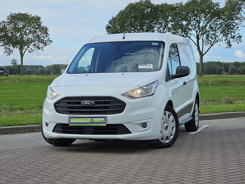 Ford Transit Connect 1.5 L1 Navi 3-Zits Euro6 - Dobozos kisteherautó: 1 kép. Ford Transit Connect 1.5 L1 Navi 3-Zits Euro6 - Dobozos kisteherautó: 1 kép.
