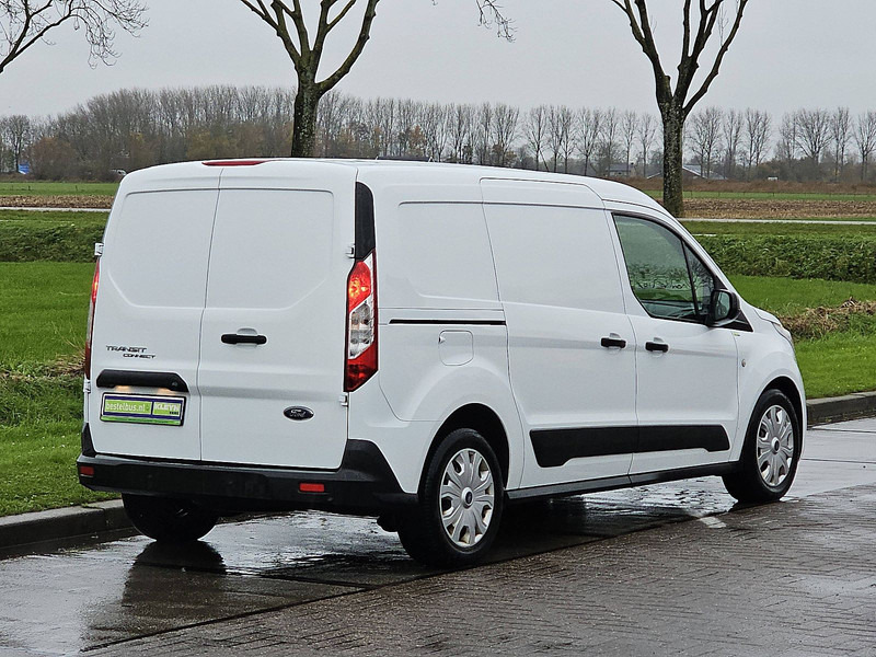 Ford Transit Connect 1.5 L2 Navi 3 Zits - Dobozos kisteherautó: 3 kép. Ford Transit Connect 1.5 L2 Navi 3 Zits - Dobozos kisteherautó: 3 kép.