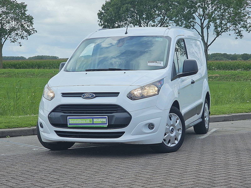 Ford Transit Connect L1 Navi 3-Zits Euro6 - Dobozos kisteherautó: 1 kép. Ford Transit Connect L1 Navi 3-Zits Euro6 - Dobozos kisteherautó: 1 kép.
