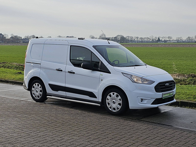 Ford Transit Connect L1 Navi Euro6 NAP! - Dobozos kisteherautó: 5 kép. Ford Transit Connect L1 Navi Euro6 NAP! - Dobozos kisteherautó: 5 kép.