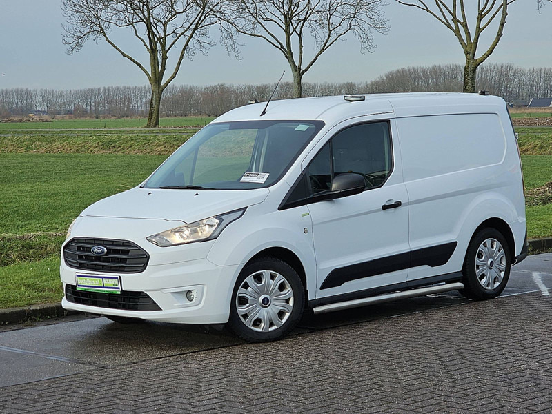 Ford Transit Connect L1 Navi Euro6 NAP! - Dobozos kisteherautó: 2 kép. Ford Transit Connect L1 Navi Euro6 NAP! - Dobozos kisteherautó: 2 kép.