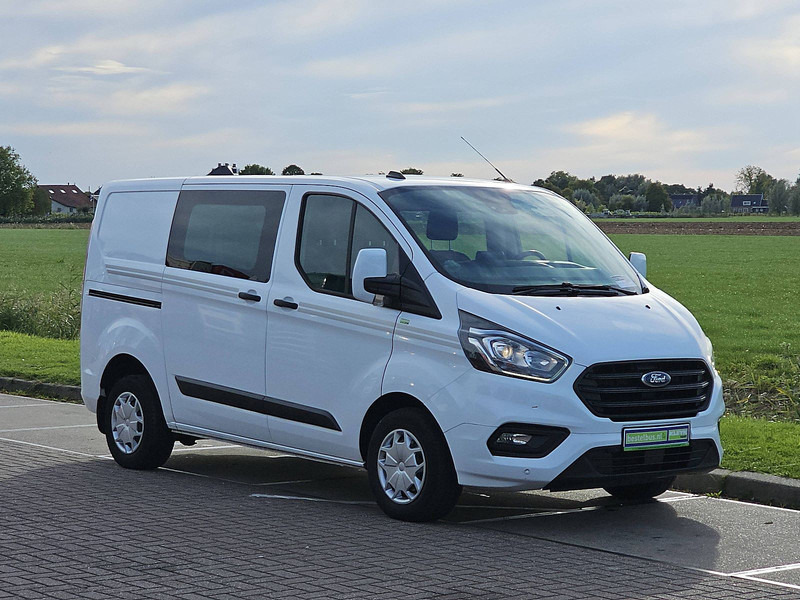 Ford Transit Custom 2.0 L1H1 Dub.-Cab. Navi - Kis furgon: 5 kép. Ford Transit Custom 2.0 L1H1 Dub.-Cab. Navi - Kis furgon: 5 kép.