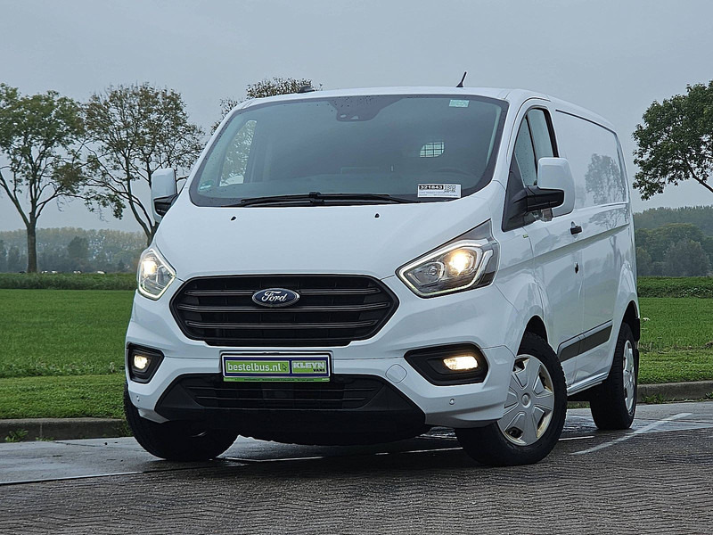 Ford Transit Custom 2.0 L1H1 Navi Euro6 - Kis furgon: 1 kép. Ford Transit Custom 2.0 L1H1 Navi Euro6 - Kis furgon: 1 kép.