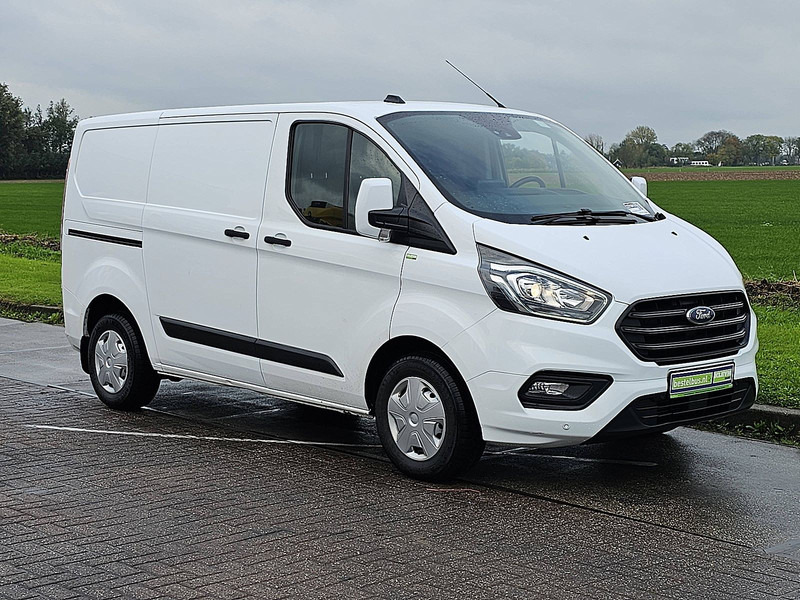 Ford Transit Custom 2.0 L1H1 Navi Trekhaak! - Kis furgon: 5 kép. Ford Transit Custom 2.0 L1H1 Navi Trekhaak! - Kis furgon: 5 kép.