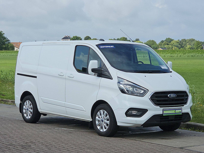 Ford Transit Custom 2.0 L1H1 Navi Trekhaak - Kis furgon: 5 kép. Ford Transit Custom 2.0 L1H1 Navi Trekhaak - Kis furgon: 5 kép.