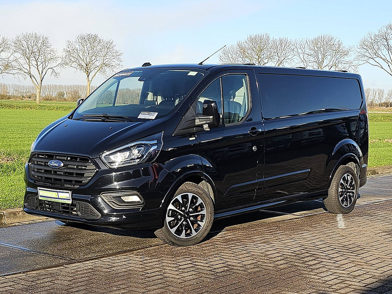 Ford Transit Custom 2.0 L2H1 185PK Sport Aut - Kis furgon: 2 kép. Ford Transit Custom 2.0 L2H1 185PK Sport Aut - Kis furgon: 2 kép.