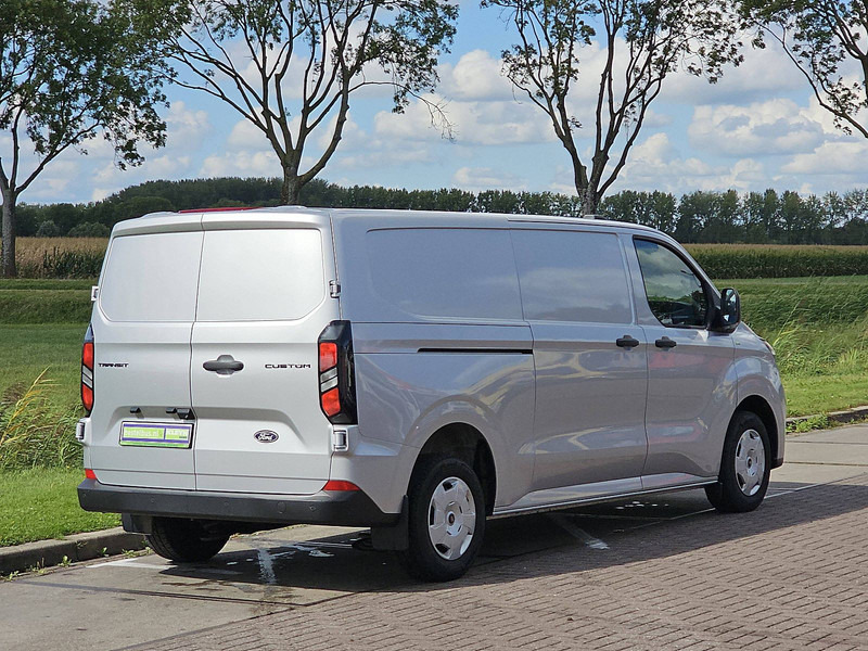 Ford Transit Custom 2.0 L2H1 Navi LED! - Furgon: 3 kép. Ford Transit Custom 2.0 L2H1 Navi LED! - Furgon: 3 kép.