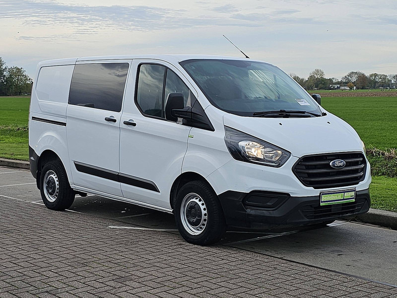 Ford Transit Custom 2.0 ac dub cab EURO6 - Kis furgon: 5 kép. Ford Transit Custom 2.0 ac dub cab EURO6 - Kis furgon: 5 kép.