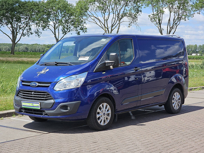 Ford Transit Custom 2.2 ac - Kis furgon: 2 kép. Ford Transit Custom 2.2 ac - Kis furgon: 2 kép.