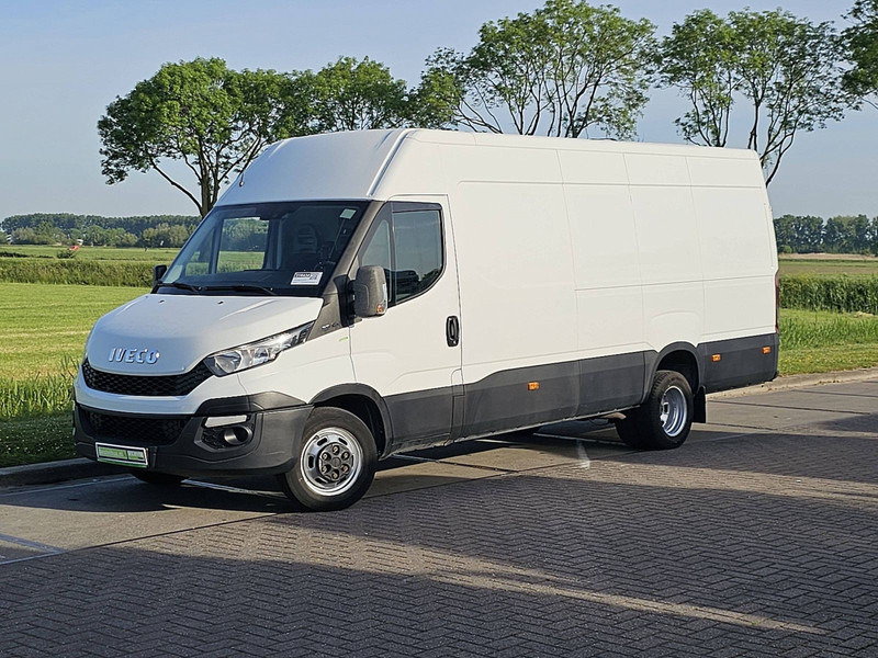 Iveco Daily 35C15 - Furgon: 2 kép. Iveco Daily 35C15 - Furgon: 2 kép.
