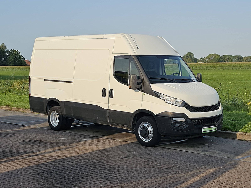 Iveco Daily 35C15 L2H2 Dubbellucht! - Furgon: 5 kép. Iveco Daily 35C15 L2H2 Dubbellucht! - Furgon: 5 kép.