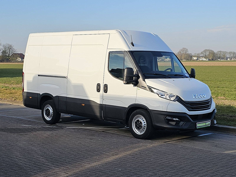 Iveco Daily 35S14 L2H2 3.5T-AHG Euro6! - Furgon: 5 kép. Iveco Daily 35S14 L2H2 3.5T-AHG Euro6! - Furgon: 5 kép.