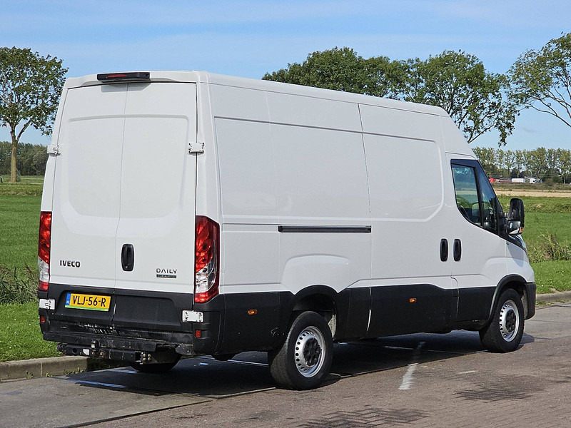 Iveco Daily 35S16 L2H2 Airco Automaat! - Furgon: 3 kép. Iveco Daily 35S16 L2H2 Airco Automaat! - Furgon: 3 kép.