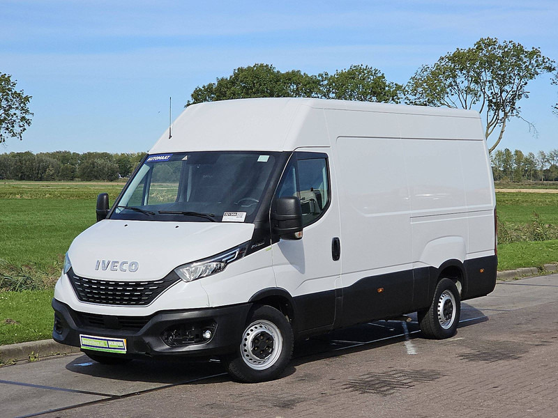 Iveco Daily 35S16 L2H2 Airco Automaat! - Furgon: 2 kép. Iveco Daily 35S16 L2H2 Airco Automaat! - Furgon: 2 kép.