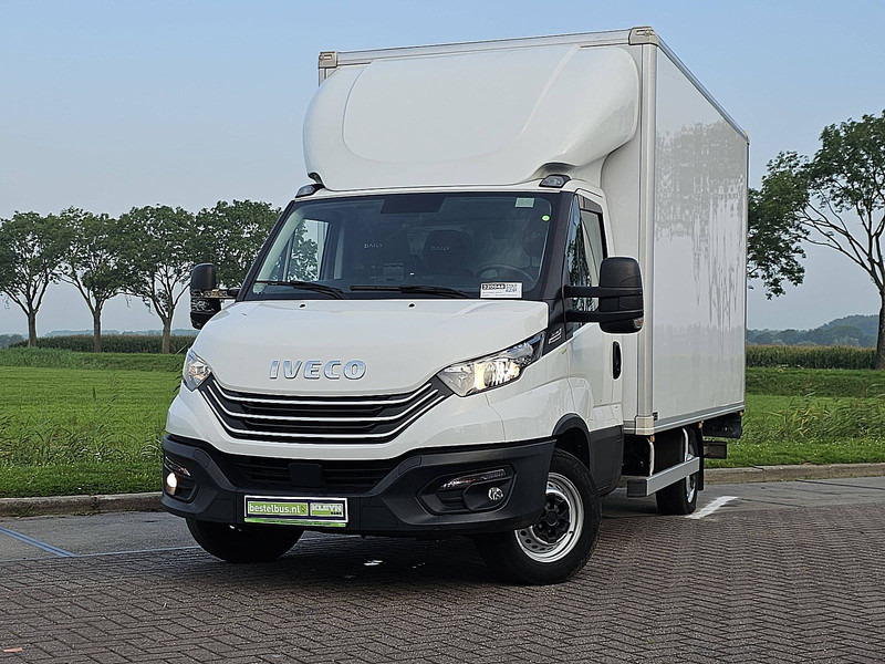 Iveco Daily 35S18 ac automaat EURO6 - Dobozos kisteherautó: 1 kép. Iveco Daily 35S18 ac automaat EURO6 - Dobozos kisteherautó: 1 kép.