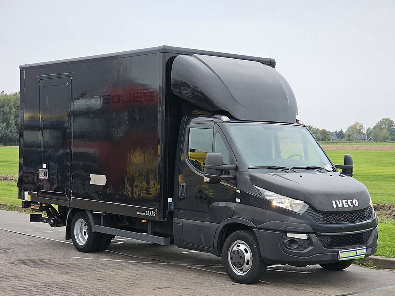 Iveco Daily 40C15 3.0 ltr - Dobozos kisteherautó: 5 kép. Iveco Daily 40C15 3.0 ltr - Dobozos kisteherautó: 5 kép.