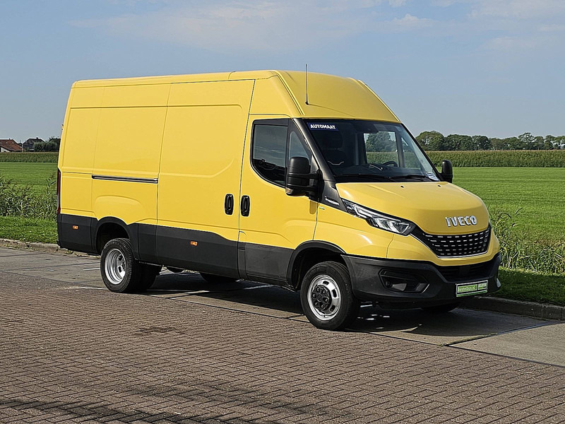 Iveco Daily 50C18 3.0L AUT. L2H2 - Furgon: 5 kép. Iveco Daily 50C18 3.0L AUT. L2H2 - Furgon: 5 kép.