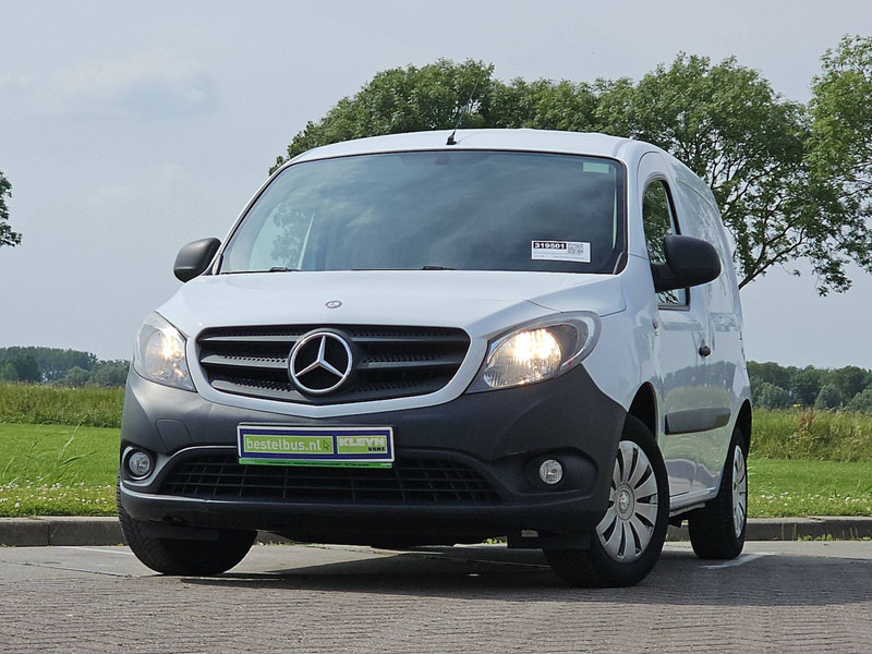 Mercedes-Benz Citan 108 CDI LONG Airco Euro6 NAP - Dobozos kisteherautó: 1 kép. Mercedes-Benz Citan 108 CDI LONG Airco Euro6 NAP - Dobozos kisteherautó: 1 kép.