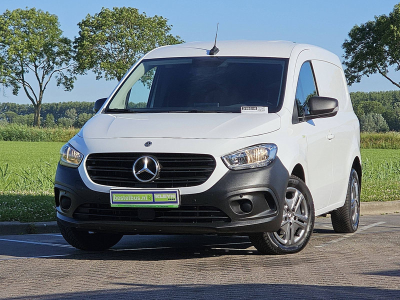 Mercedes-Benz Citan 108 CDI ac carplay EURO6 - Dobozos kisteherautó: 1 kép. Mercedes-Benz Citan 108 CDI ac carplay EURO6 - Dobozos kisteherautó: 1 kép.
