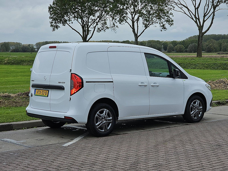 Mercedes-Benz Citan 112 CDI AC EURO6 - Dobozos kisteherautó: 3 kép. Mercedes-Benz Citan 112 CDI AC EURO6 - Dobozos kisteherautó: 3 kép.