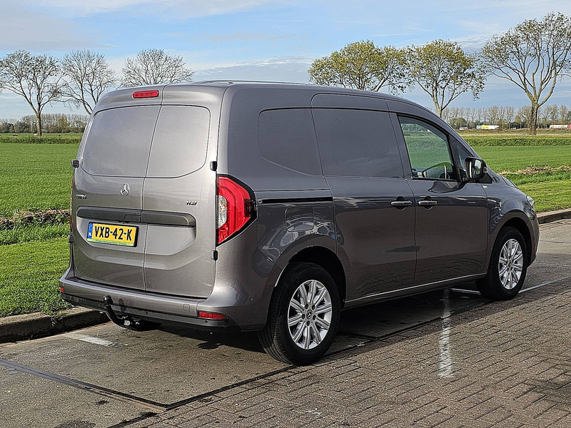 Mercedes-Benz Citan 113 benzine automaat ac - Dobozos kisteherautó: 3 kép. Mercedes-Benz Citan 113 benzine automaat ac - Dobozos kisteherautó: 3 kép.