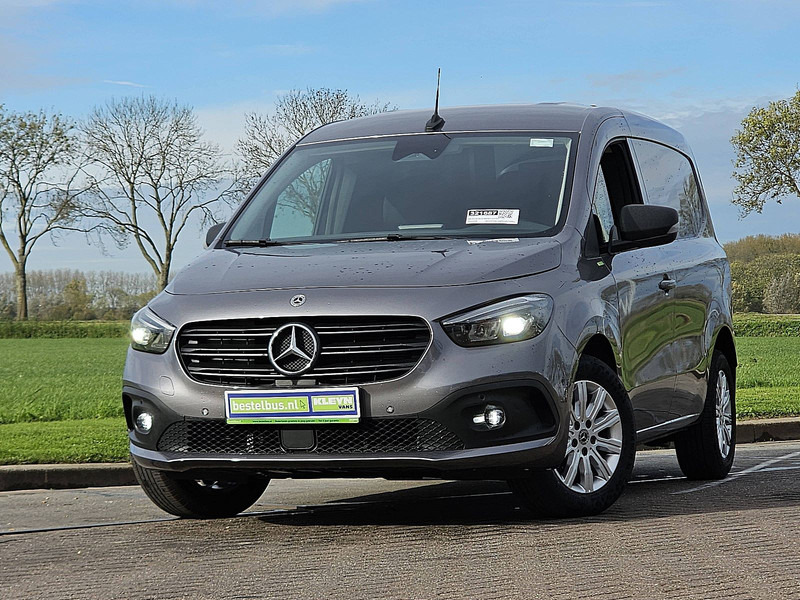 Mercedes-Benz Citan 113 benzine automaat ac - Dobozos kisteherautó: 1 kép. Mercedes-Benz Citan 113 benzine automaat ac - Dobozos kisteherautó: 1 kép.