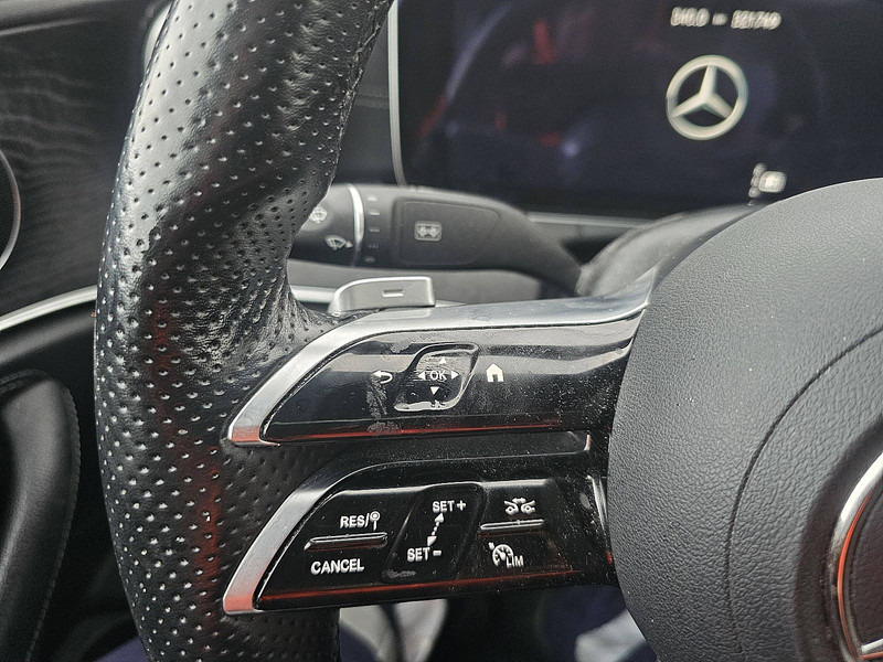 Autó Mercedes-Benz E-Klasse E220 CDI AVANTGARDE PANO: 13 kép. Autó Mercedes-Benz E-Klasse E220 CDI AVANTGARDE PANO: 13 kép.