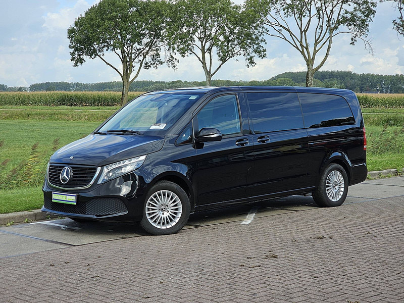 Mercedes-Benz EQV 300 L3 XL 8-Pers Mbux - Minibusz, Elektromos busz: 2 kép. Mercedes-Benz EQV 300 L3 XL 8-Pers Mbux - Minibusz, Elektromos busz: 2 kép.