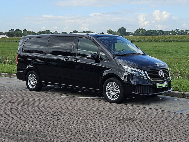 Mercedes-Benz EQV 300 L3 XL 8-Pers Mbux - Minibusz, Elektromos busz: 5 kép. Mercedes-Benz EQV 300 L3 XL 8-Pers Mbux - Minibusz, Elektromos busz: 5 kép.