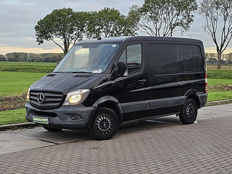 Mercedes-Benz Sprinter 211 L1H1 Trekhaak Euro6 - Kis furgon: 2 kép. Mercedes-Benz Sprinter 211 L1H1 Trekhaak Euro6 - Kis furgon: 2 kép.
