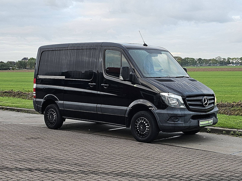 Mercedes-Benz Sprinter 211 L1H1 Trekhaak Euro6 - Kis furgon: 5 kép. Mercedes-Benz Sprinter 211 L1H1 Trekhaak Euro6 - Kis furgon: 5 kép.