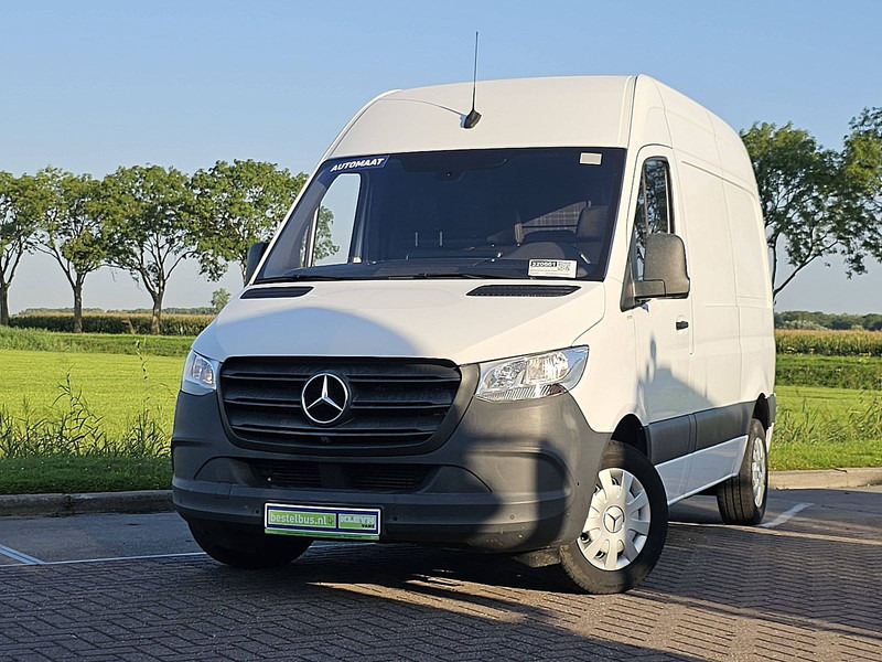 Mercedes-Benz Sprinter 214 CDI AUT. L1H2 - Kis furgon: 1 kép. Mercedes-Benz Sprinter 214 CDI AUT. L1H2 - Kis furgon: 1 kép.
