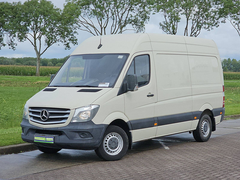Mercedes-Benz Sprinter 311 L2H2 Airco Euro6! - Furgon: 2 kép. Mercedes-Benz Sprinter 311 L2H2 Airco Euro6! - Furgon: 2 kép.