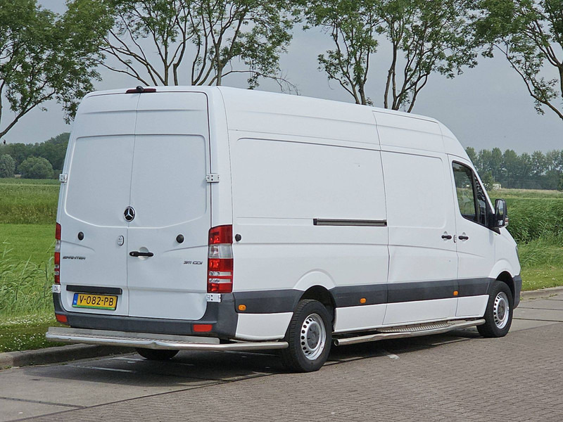 Mercedes-Benz Sprinter 311 L3H2 Post-Inrichting - Furgon: 3 kép. Mercedes-Benz Sprinter 311 L3H2 Post-Inrichting - Furgon: 3 kép.