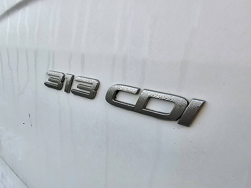 Furgon Mercedes-Benz Sprinter 313 ac automaat: 14 kép. Furgon Mercedes-Benz Sprinter 313 ac automaat: 14 kép.