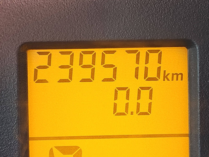 Furgon Mercedes-Benz Sprinter 314: 9 kép. Furgon Mercedes-Benz Sprinter 314: 9 kép.