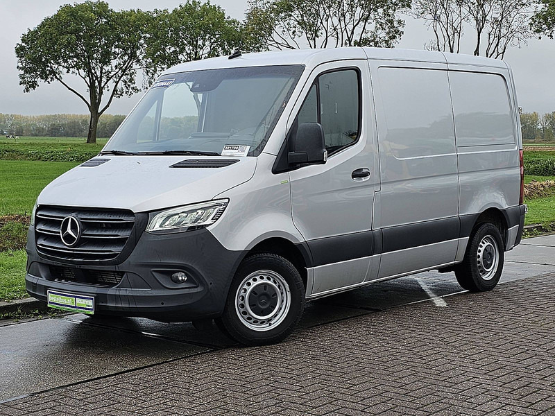 Mercedes-Benz Sprinter 314 L1H1 LED WP-Inricht. - Furgon: 2 kép. Mercedes-Benz Sprinter 314 L1H1 LED WP-Inricht. - Furgon: 2 kép.