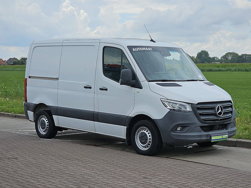 Mercedes-Benz Sprinter 314 L1H1 Mbux10 LED Eur6 - Furgon: 5 kép. Mercedes-Benz Sprinter 314 L1H1 Mbux10 LED Eur6 - Furgon: 5 kép.