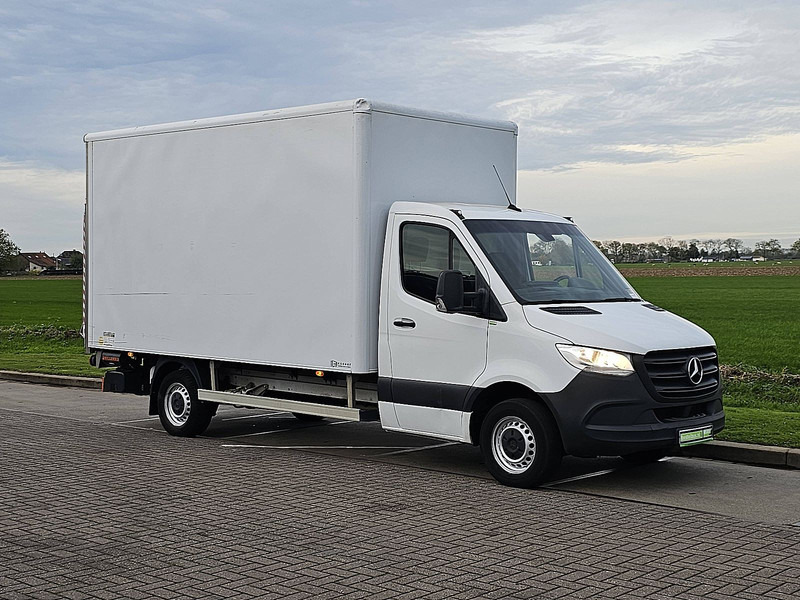 Mercedes-Benz Sprinter 315 Bakwagen Laadklep! - Dobozos kisteherautó: 5 kép. Mercedes-Benz Sprinter 315 Bakwagen Laadklep! - Dobozos kisteherautó: 5 kép.
