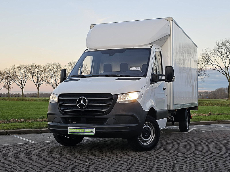 Mercedes-Benz Sprinter 315 Bakwagen Laadklep! - Dobozos kisteherautó: 1 kép. Mercedes-Benz Sprinter 315 Bakwagen Laadklep! - Dobozos kisteherautó: 1 kép.