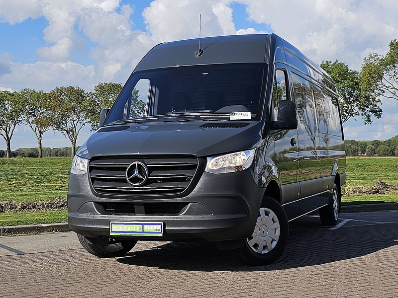 Mercedes-Benz Sprinter 315 L3H2 Mbux Maxi Euro6 - Furgon: 1 kép. Mercedes-Benz Sprinter 315 L3H2 Mbux Maxi Euro6 - Furgon: 1 kép.