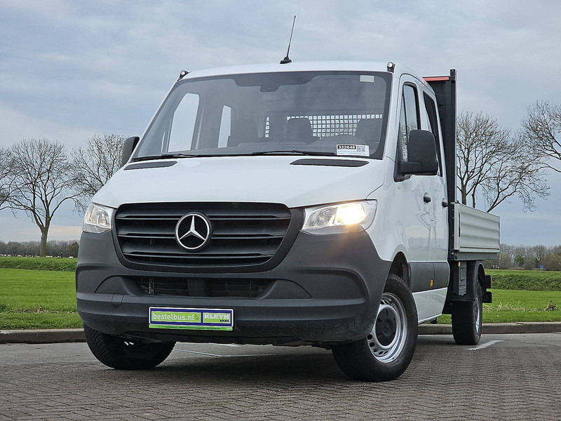 Mercedes-Benz Sprinter 315 Open-Laadbak 3.5TAHG - Platós kisteherautó: 1 kép. Mercedes-Benz Sprinter 315 Open-Laadbak 3.5TAHG - Platós kisteherautó: 1 kép.