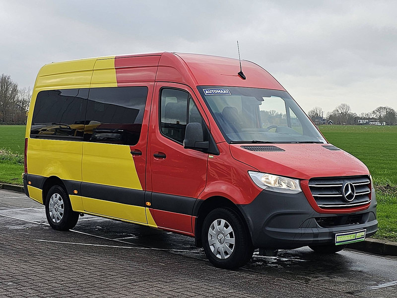 Mercedes-Benz Sprinter 316 9-pers rolstoel E6 - Minibusz, Kisbusz: 5 kép. Mercedes-Benz Sprinter 316 9-pers rolstoel E6 - Minibusz, Kisbusz: 5 kép.