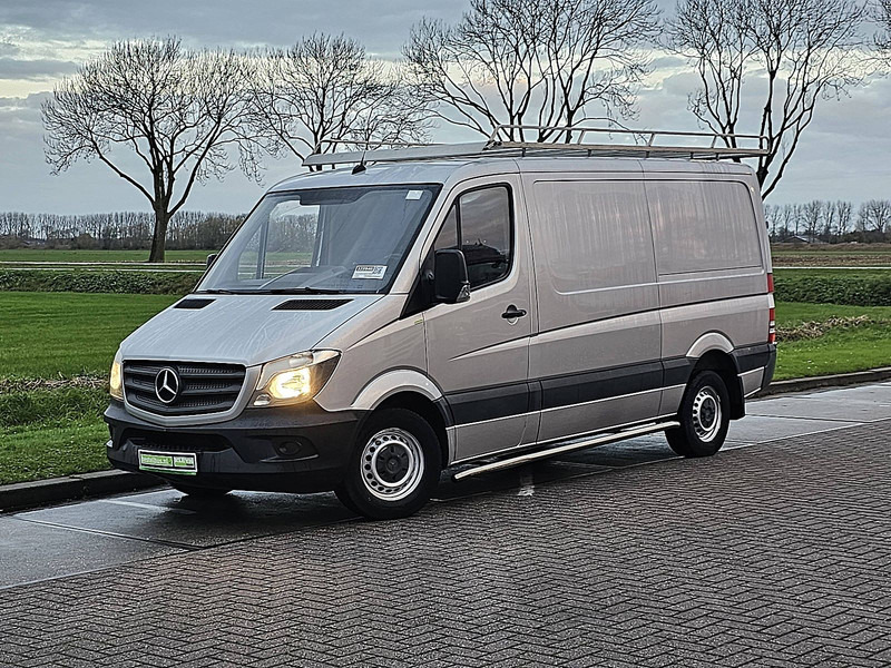 Mercedes-Benz Sprinter 316 CDI L2H1 - Furgon: 2 kép. Mercedes-Benz Sprinter 316 CDI L2H1 - Furgon: 2 kép.