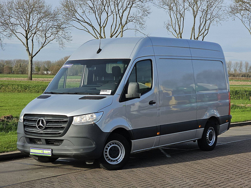 Mercedes-Benz Sprinter 316 L2H2 Navi RWD! - Furgon: 2 kép. Mercedes-Benz Sprinter 316 L2H2 Navi RWD! - Furgon: 2 kép.