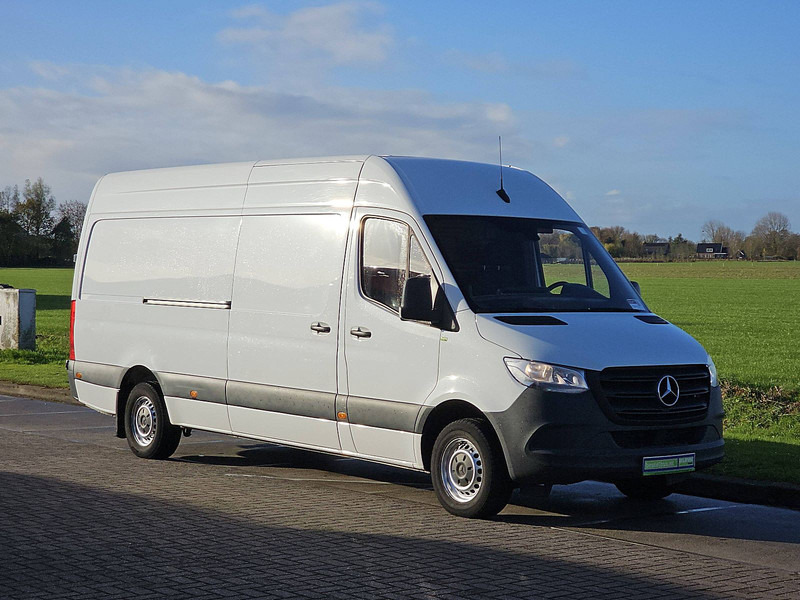 Mercedes-Benz Sprinter 316 L3H2 Mbux Automaat! - Furgon: 5 kép. Mercedes-Benz Sprinter 316 L3H2 Mbux Automaat! - Furgon: 5 kép.