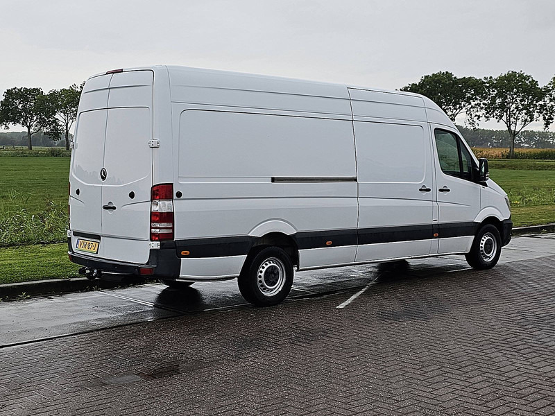 Mercedes-Benz Sprinter 316 ac cruise EURO6 - Furgon: 3 kép. Mercedes-Benz Sprinter 316 ac cruise EURO6 - Furgon: 3 kép.