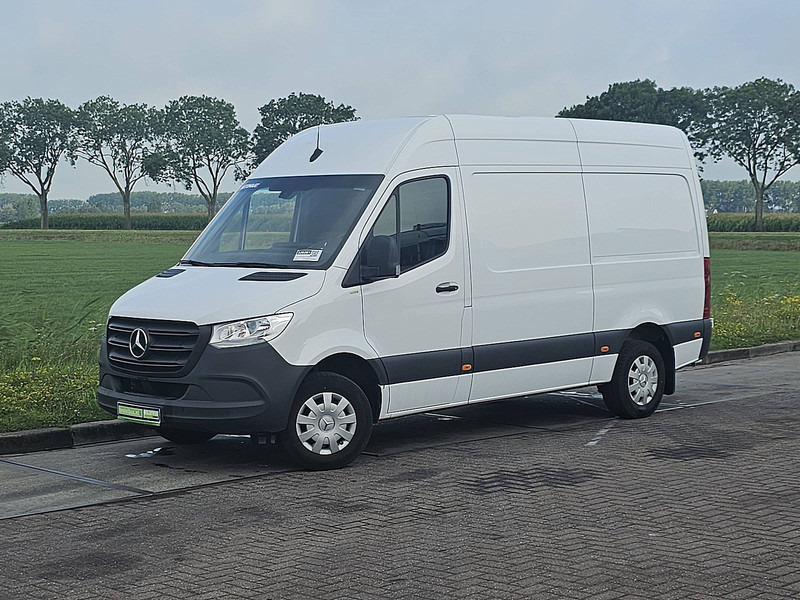 Mercedes-Benz Sprinter 317 L2H2 3.5T-Trekhaak! - Furgon: 2 kép. Mercedes-Benz Sprinter 317 L2H2 3.5T-Trekhaak! - Furgon: 2 kép.
